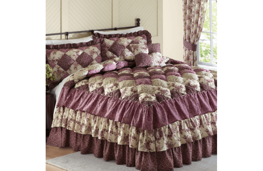 Шелковое постельное белье добавит романтики в спальне